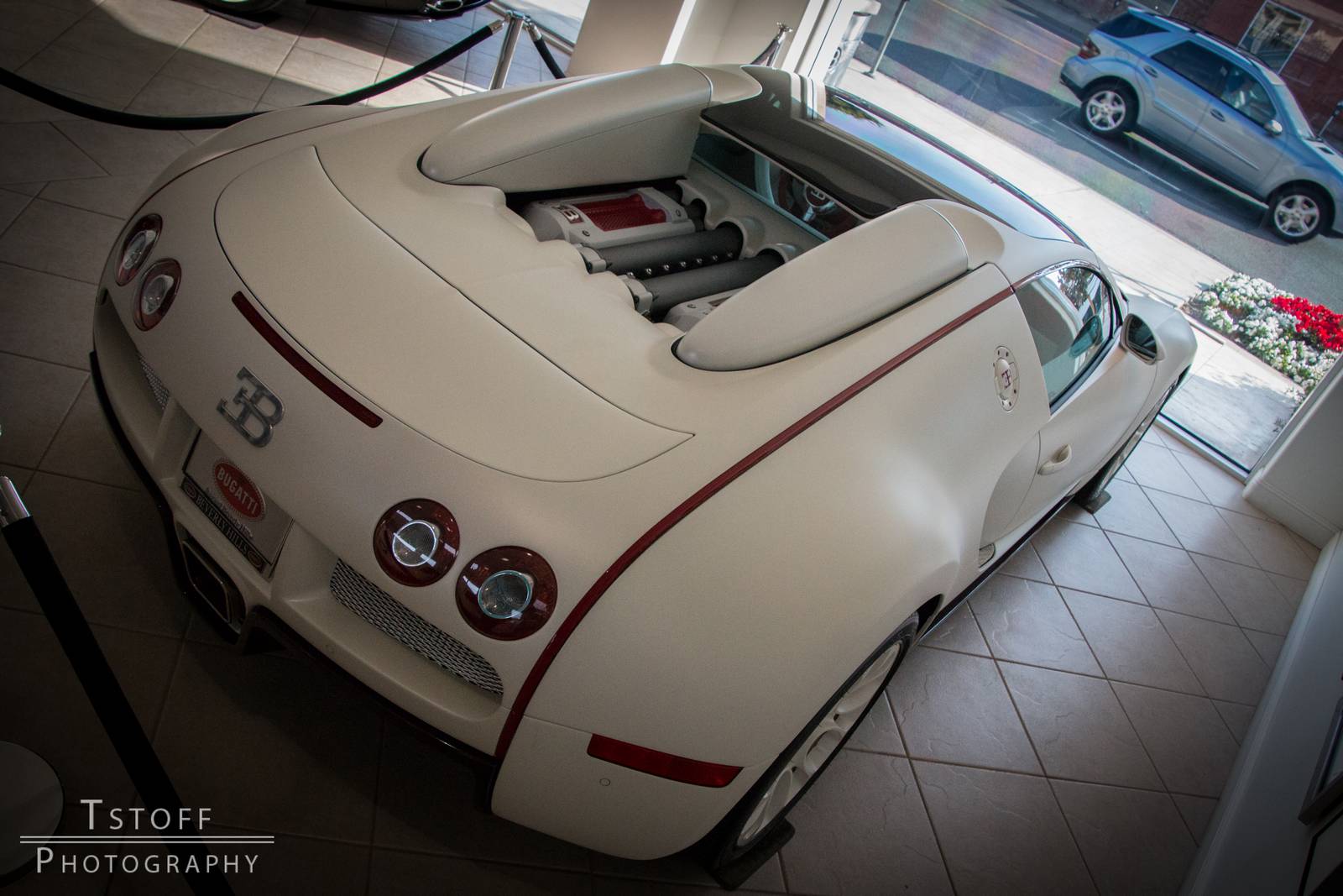 Floyd Mayweather Buys Xzibit's One-off Bugatti Veyron ...