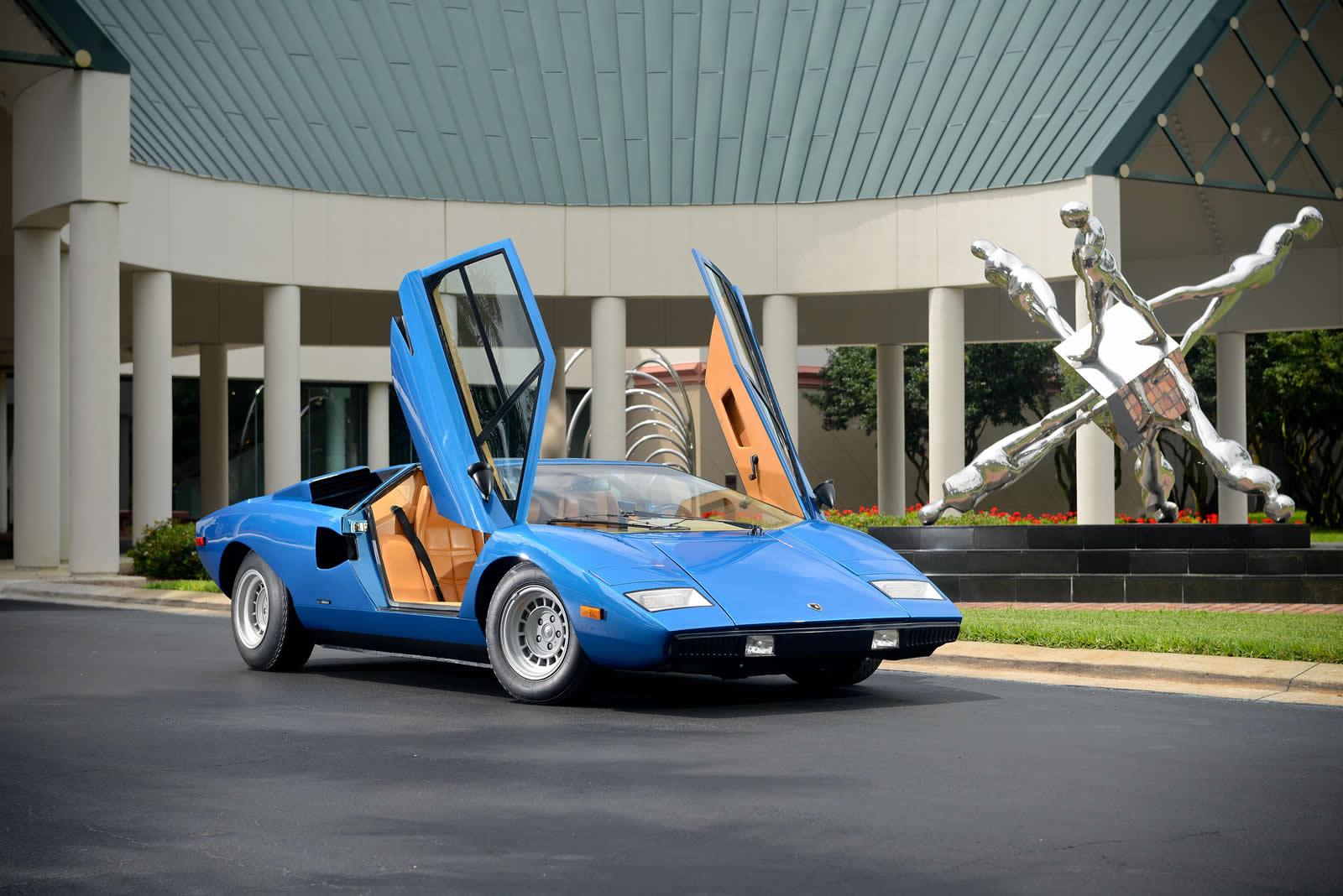 1975 Lamborghini Countach LP400 Periscopo Sells for $1.2 Million 