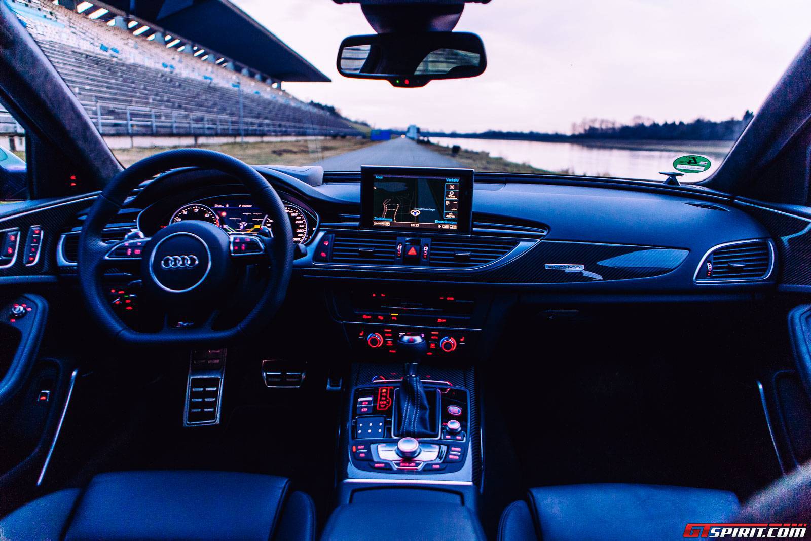 Audi-RS6-Interior.jpg