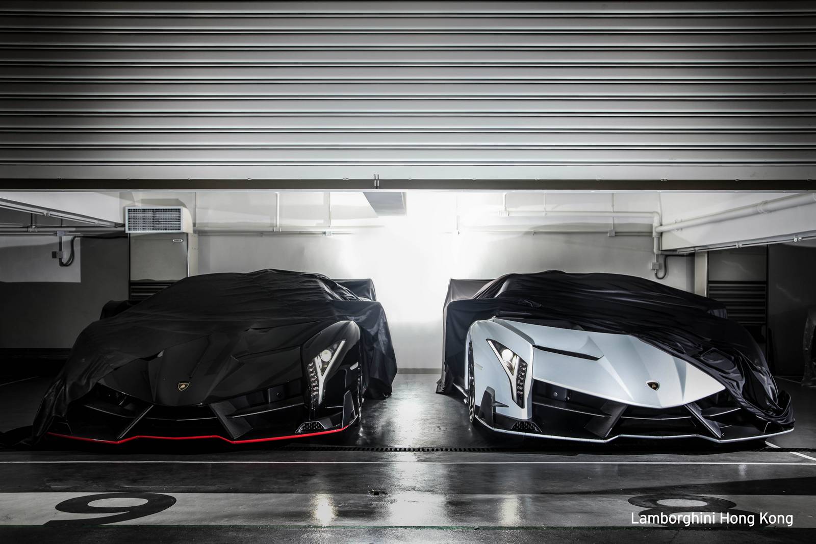 Two New Lamborghini Veneno Roadsters Delivered in Hong ...