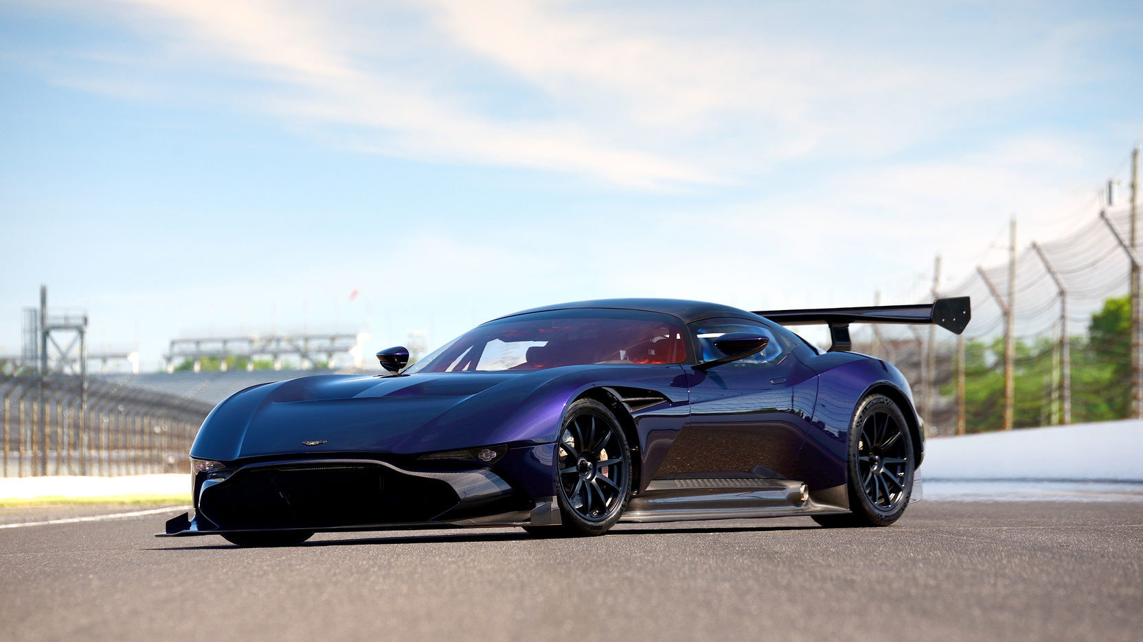 Unstoppable Power: The 2016 Aston Martin Vulcan