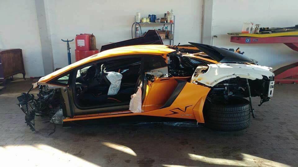 Lamborghini-Aventador-SV-crash-5.jpg