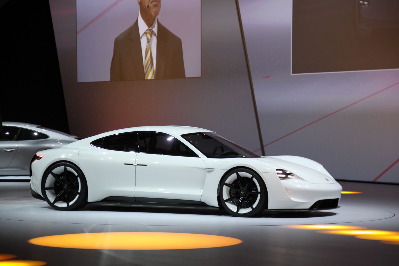 Frankfurt 2015: Porsche Mission-E Concept - GTspirit