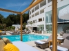 cabanas-und-infinity-pool_c_portals-hills-boutique-hotel_art-sanchez