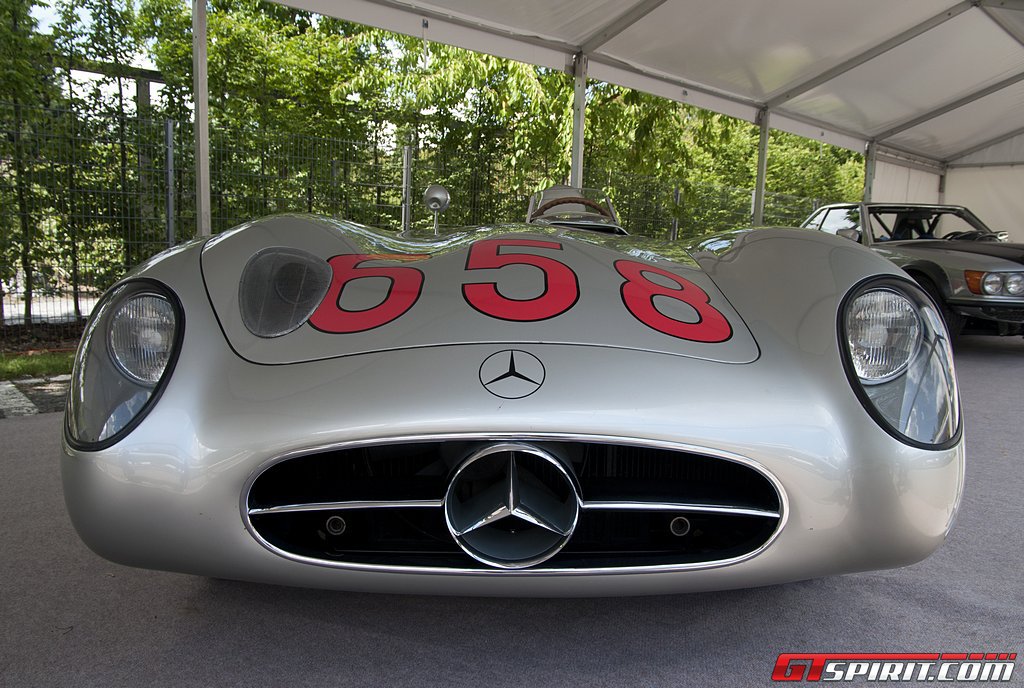 Schloss Dyck 2012: Mercedes-Benz and Sir Stirling Moss - GTspirit
