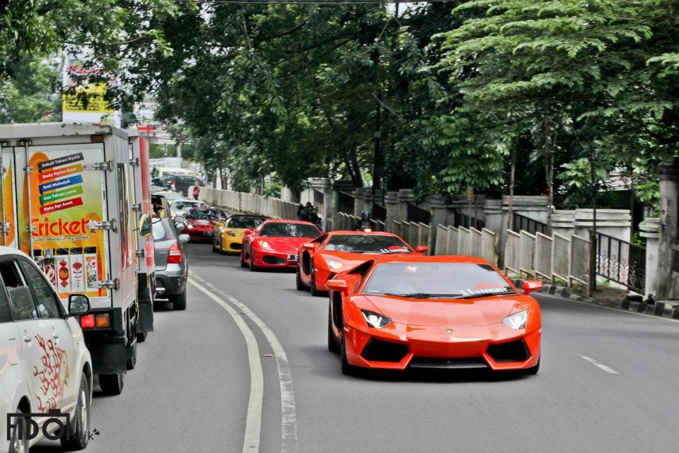 Gallery: Super Car Club Indonesia Goes to Bandung - GTspirit
