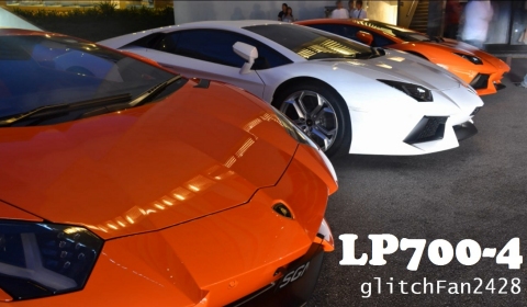 Video Eight Lamborghin​i Aventadors in One Car Park