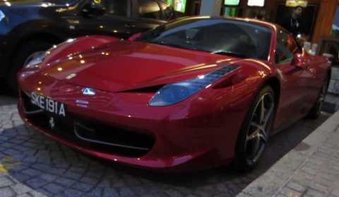 Video First Rosso Fuoco Ferrari 458 Italia in Singapore