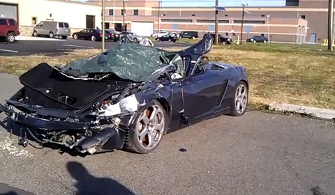 Crashed and Abandoned Lamborghini Gallardo Spyder