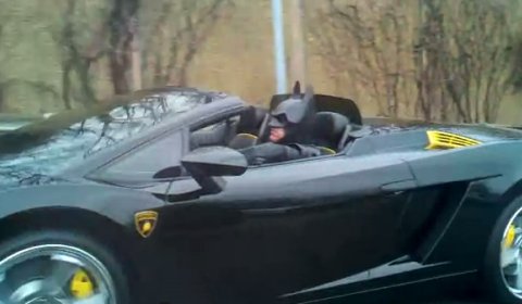 Video Batman Driving His Lamborghini in Maryland