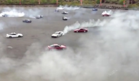 Video Guinness World Record Simultaneous Donuts 75 Cars