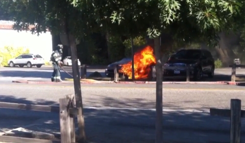 Second Fisker Karma Goes up in Flames