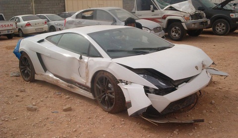 Lamborghini LP570-4 Superleggera Wrecked in Riyadh
