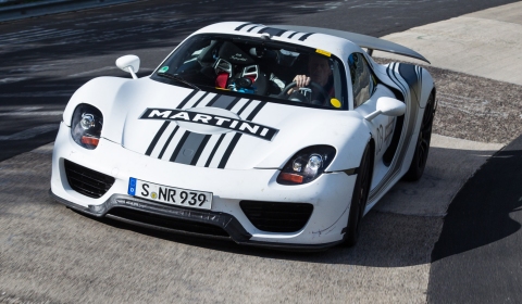 Porsche 918 Spyder Sets Nurburgring Lap Time