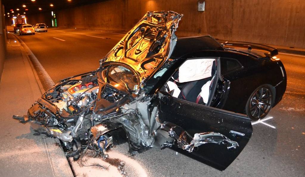 19-Year-Old Dies in Nissan GT-R Crash