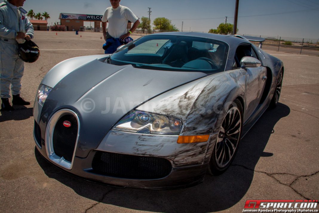 Bugatti Veyron Crash (6)