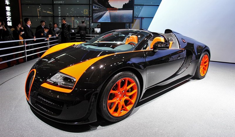 Bugatti Veyron Grand Sport Vitesse World Record Edition Live at Shanghai Auto Show 2013