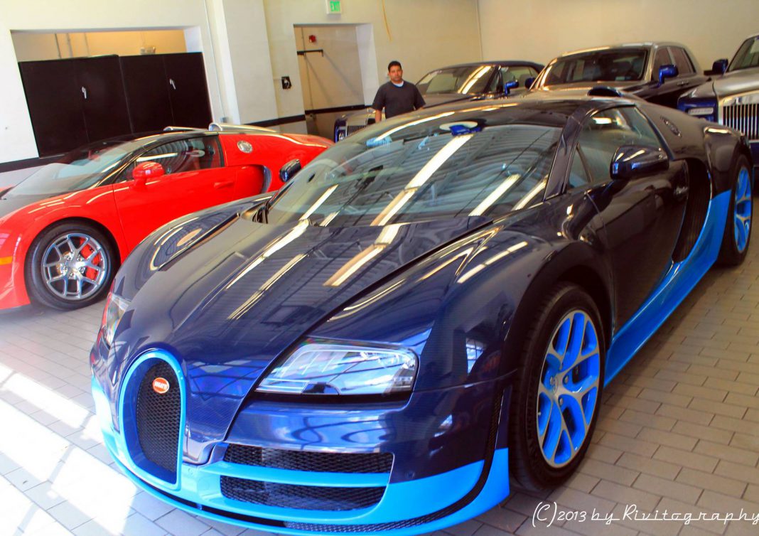Bugatti Veyron Vitesse and Bugatti Veyron Grand Sport Spotted in Connecticut