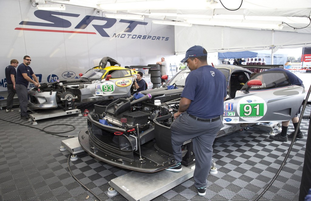 SRT Preps Viper GTS-R Racer for 24 Hours of Le Mans