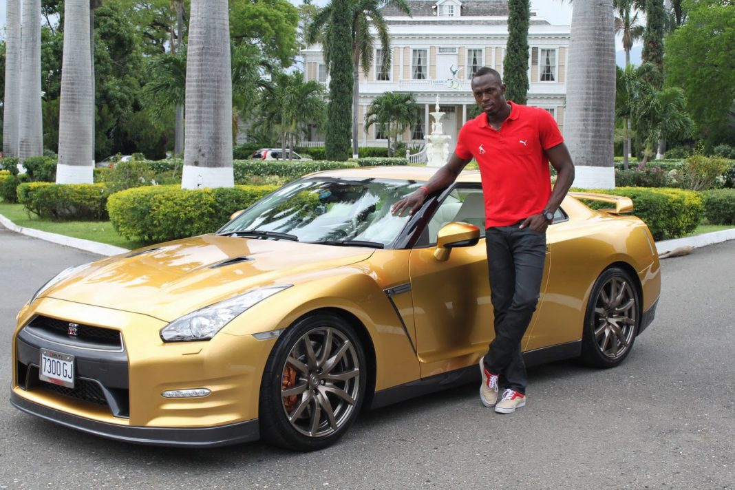 Usain Bolt Receives Exclusive Gold-Painted 2014 Nissan GT-R