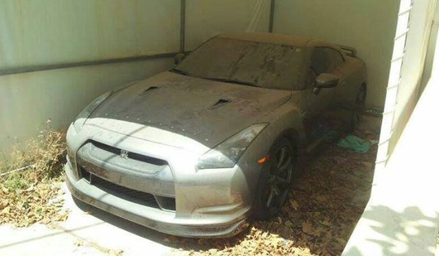 Abandoned Nissan GT R in Greece