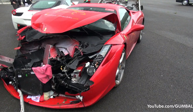 Video: Ferrari 430 Scuderia and two Ferrari 458 Italias Crash at Spa