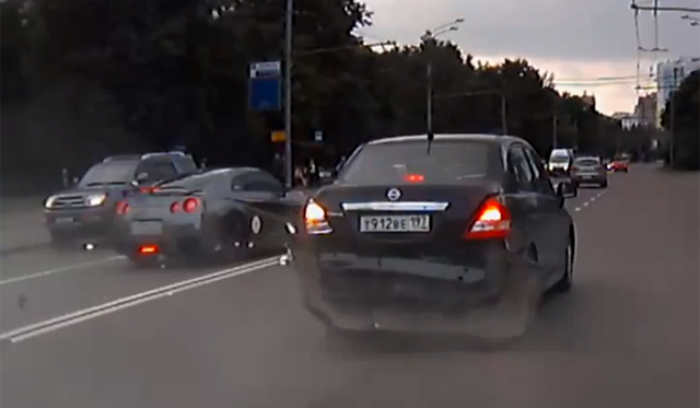 Car Crash: Nissan GT-R Smash in Russia Caught on Tape