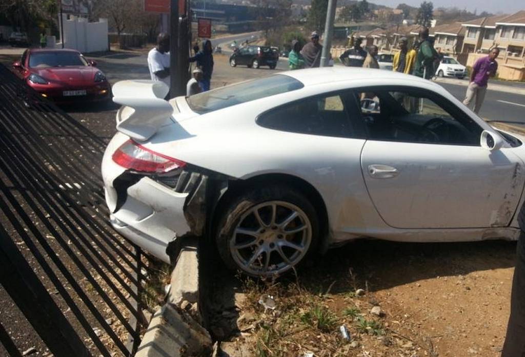 Car Crash: Porsche 911 GT3 Wrecked on Test Drive in Johannesburg