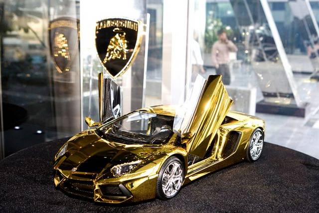 $7.3 Million Gold Lamborghini Aventador Awaits New Buyer ...