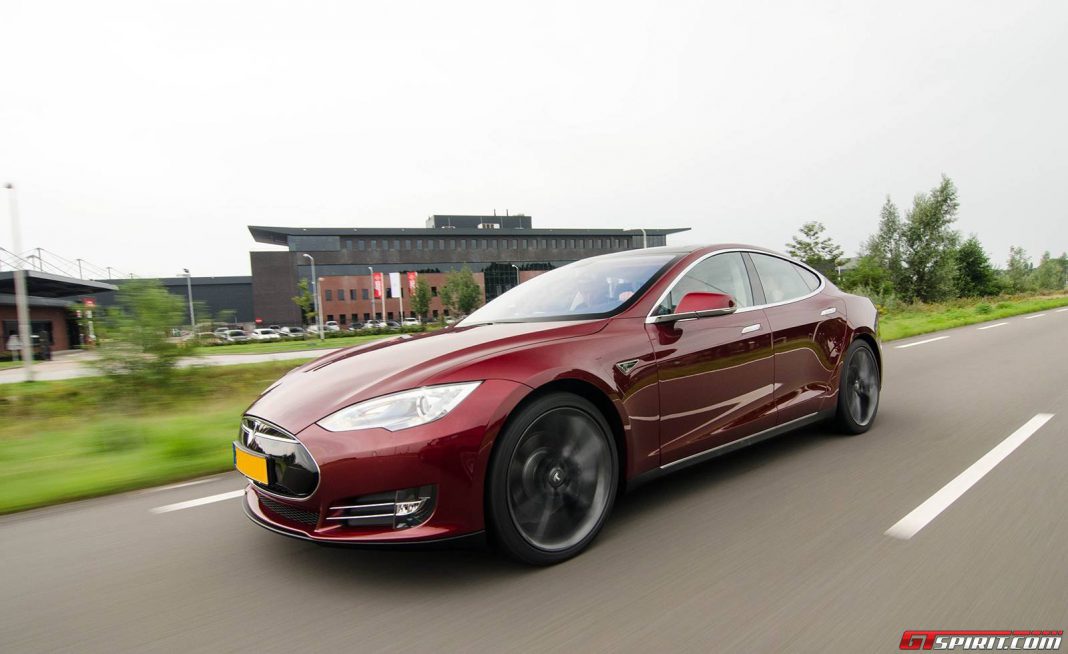 Tesla Motors Expands Supercharger Network in the UK
