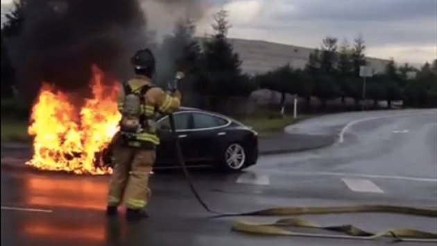 Tesla Model S Catches Fire in Seattle