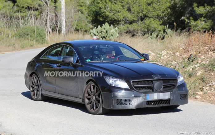 Facelifted Mercedes-Benz CLS63 AMG Spied