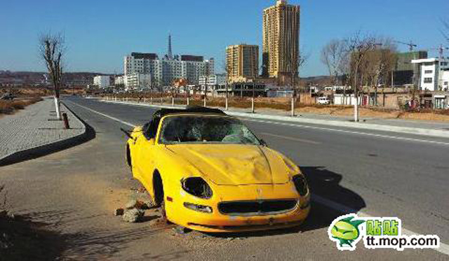 Maserati 4200GT Spyder Found Wrecked and Abandoned in China