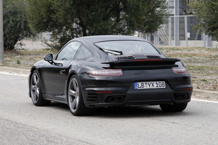 Is a Facelifted Porsche 991 Turbo Already in the Works?