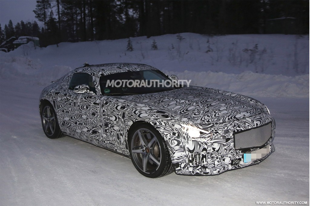 Mercedes-Benz AMG GT Tests in the Snow