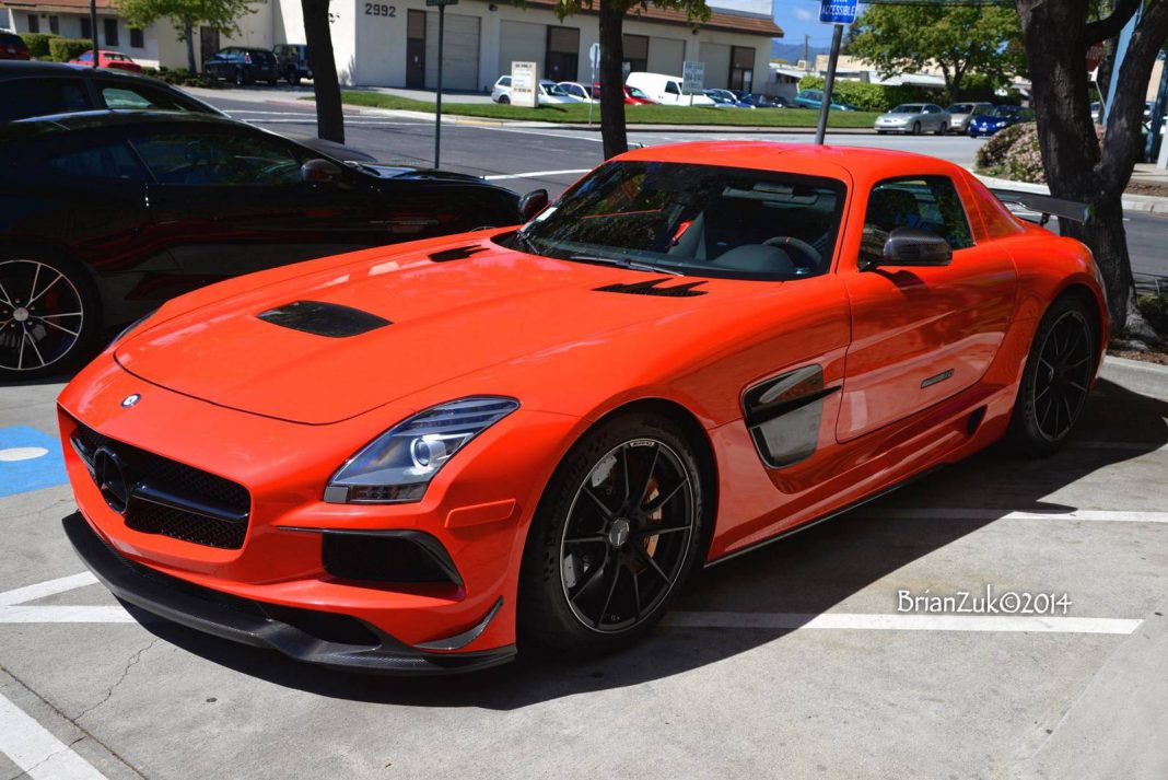 Photo of the Day: Cardinal Red Mercedes-Benz SLS AMG Black Series