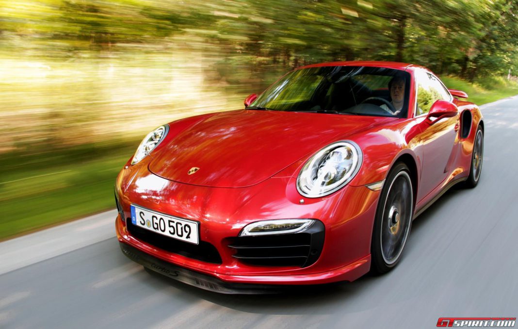 700hp Hybrid Porsche 911 Turbo S Could be in the Works