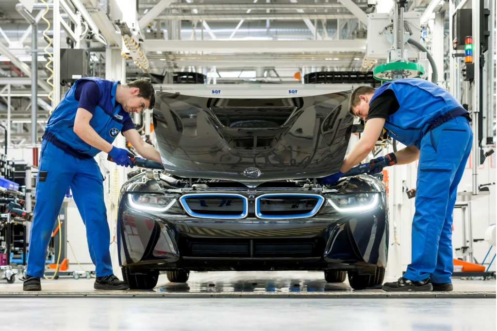Fewer Than 500 BMW i8s to be Sold in the U.S. This Year