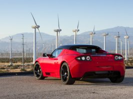 Updated Tesla Roadster Coming This Year