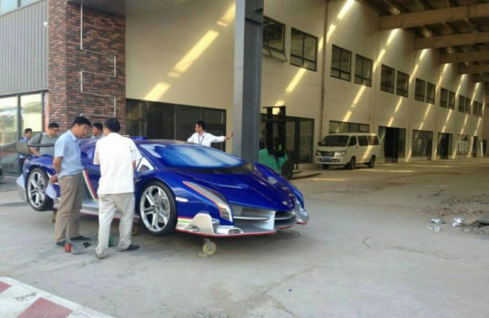 Lamborghini Veneno Replica Made in China