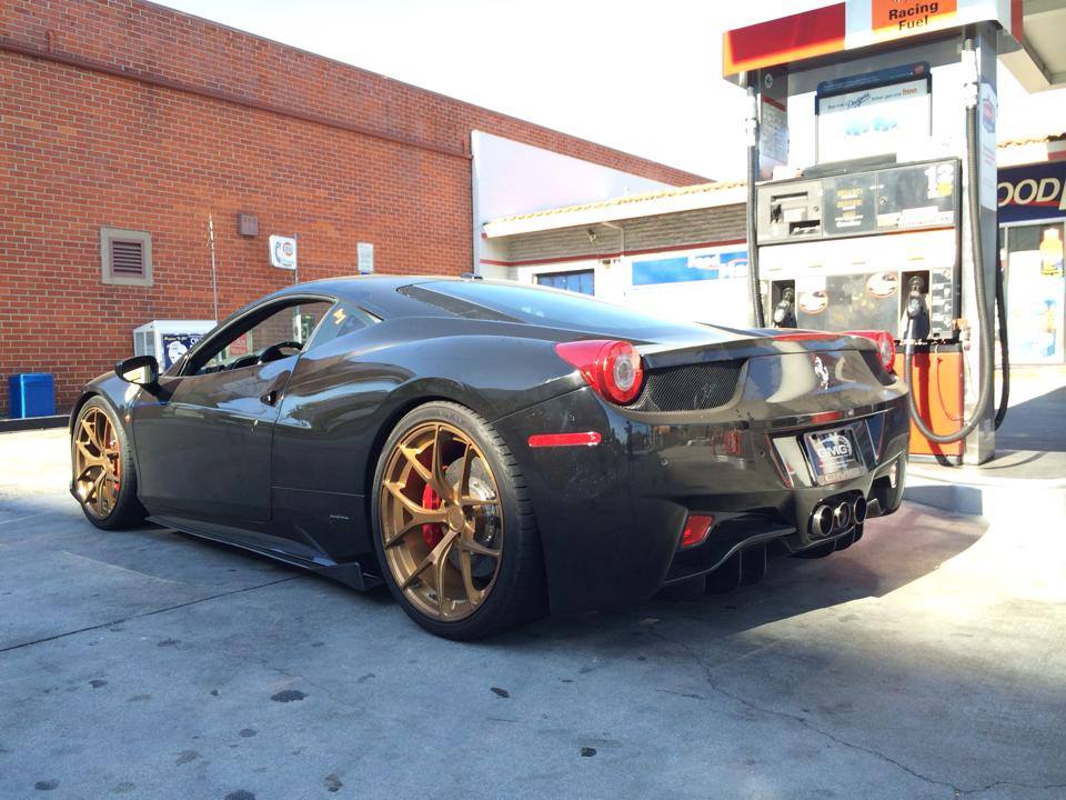 Video: Loud Ferrari 458 Italia with GMG Racing Straight Pipes!