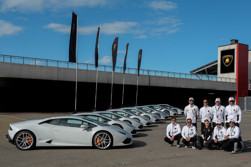 Lamborghini Introduces Performance Driving School for North America