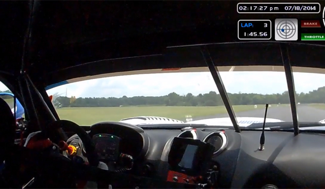 Video: Dodge Viper GT3-R Setting Virginia International Raceway Lap
