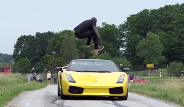 Video: Man Jumps Over Lamborghini Gallardo Travelling at 130kmh!