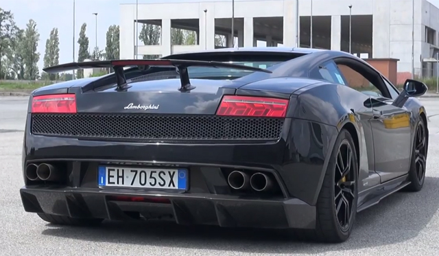 Video: Lamborghini Gallardo LP570-4 Superleggera With Akrapovic Exhaust