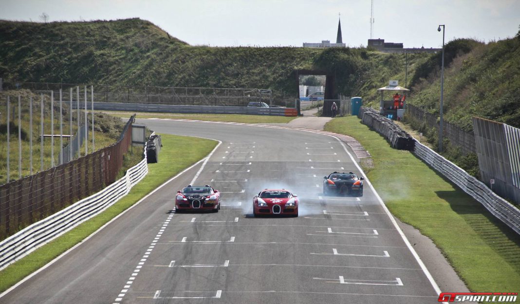 Photo of the Day: Three Bugatti Veyrons at Zandvoort Circuit