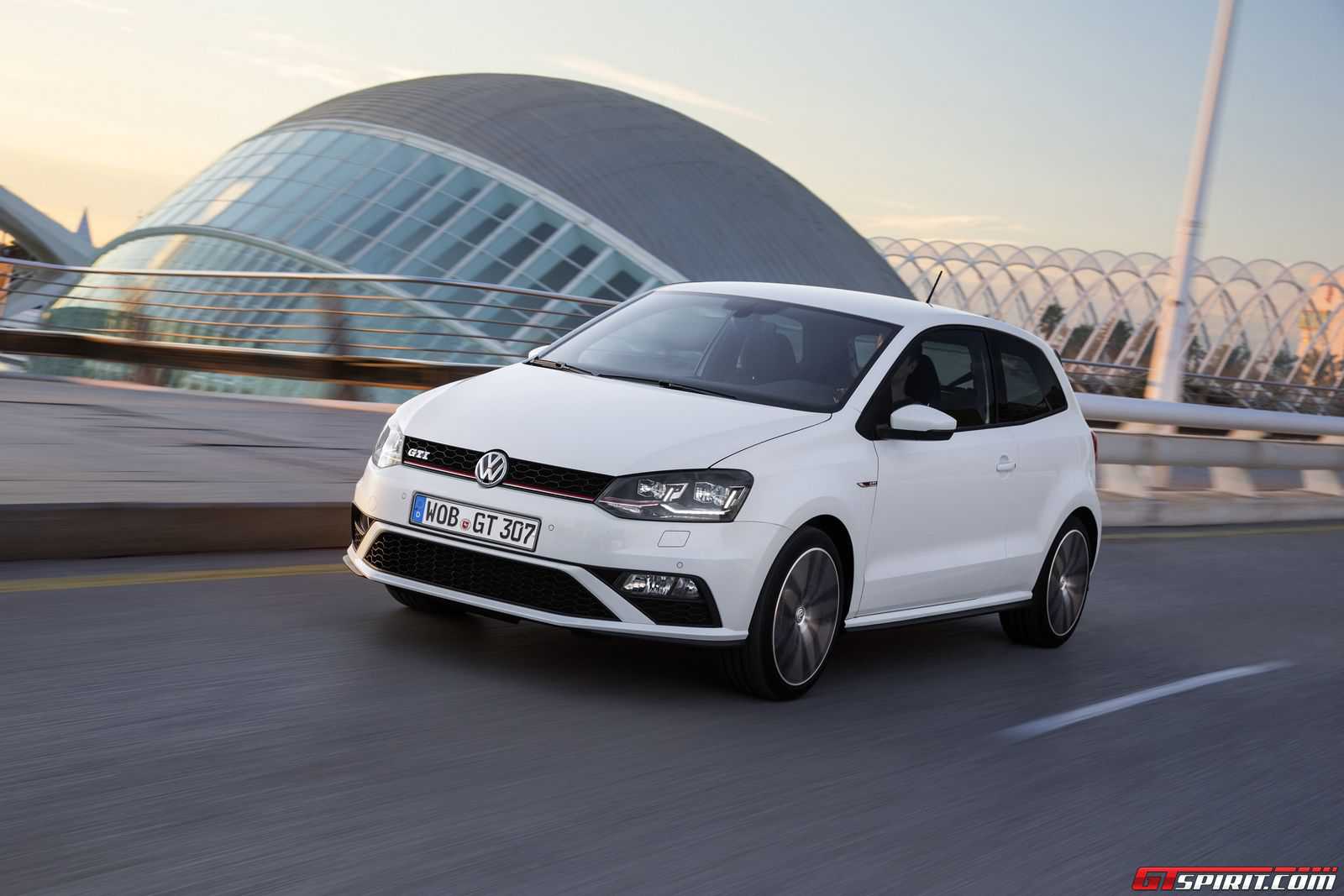 Belastingbetaler Verzoenen moeilijk 2015 Volkswagen Polo GTI Review - GTspirit