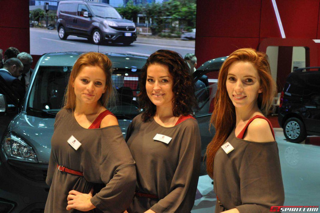 Girls of the Brussels Motor Show 2015