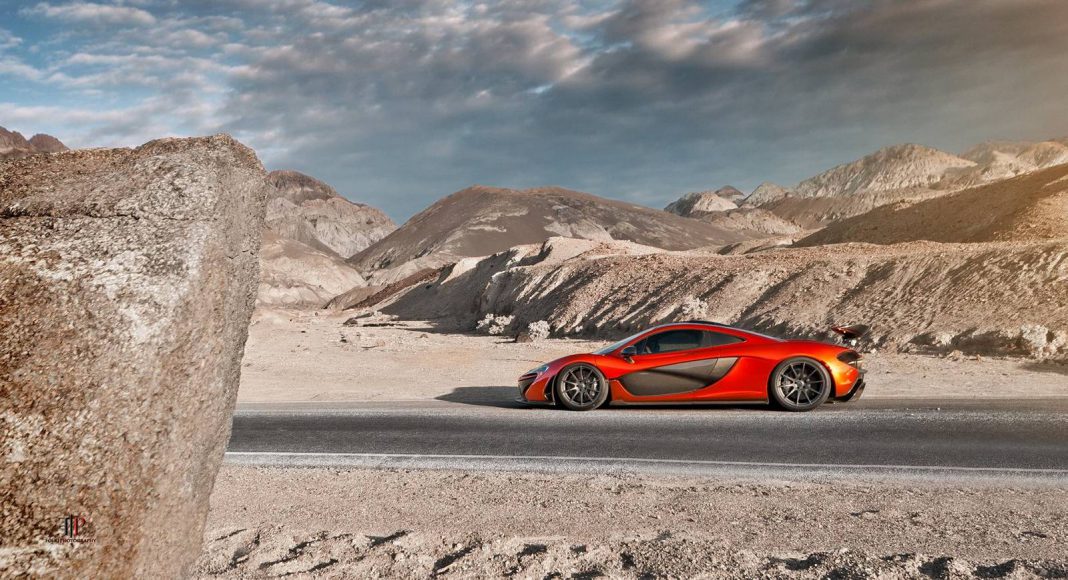 Photo of the Day: McLaren P1 Stuns in Death Valley!