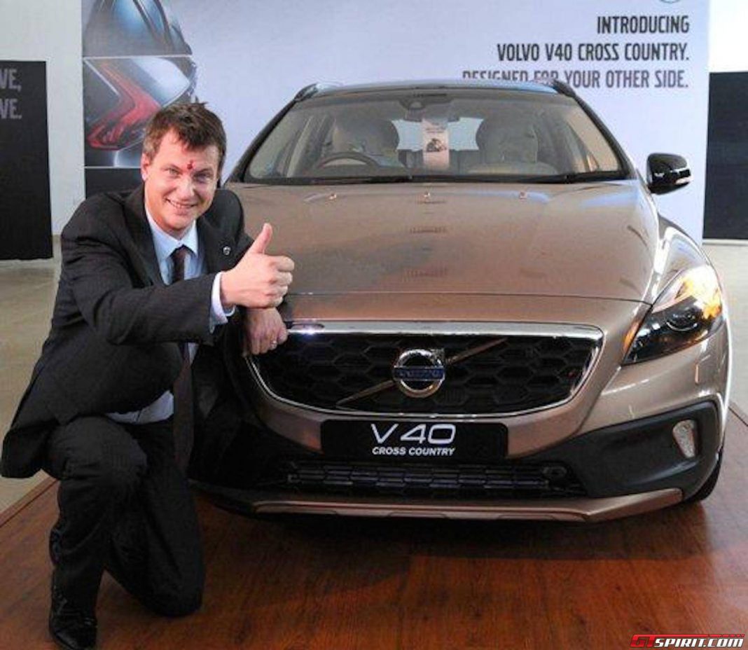 volvo-v40-cross-country-diesel-india-launch